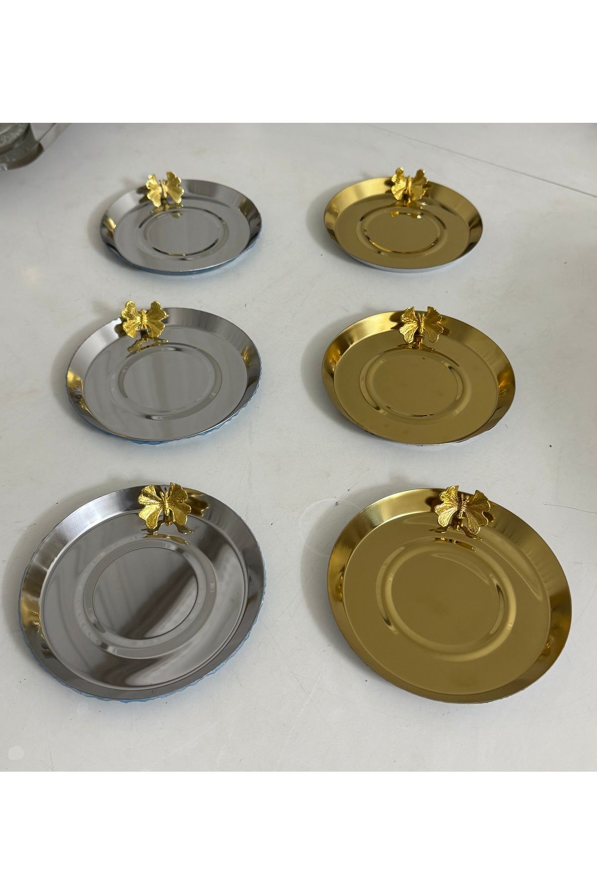 Elzemm store 3 GOLD 3 GÜMÜŞ RENK ÇELİK KELEBEK AKSESUARLI ÇAY TABAĞI BARDAK ALTLIĞI