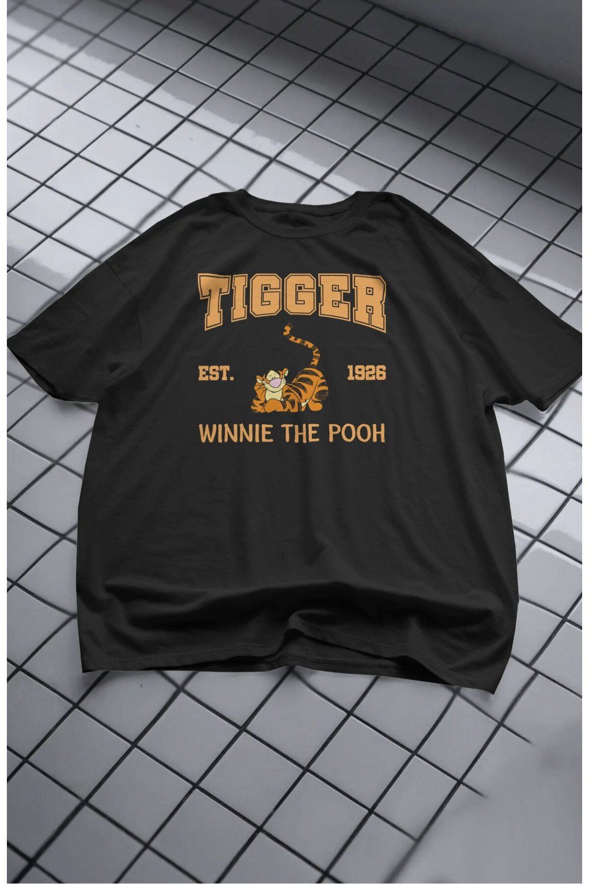 Fuddy Moda Unisex Kaplan Tigger Baskılı Tişört, Oversize Winnie The Pooh Çizgi Film Temalı T-Shirt