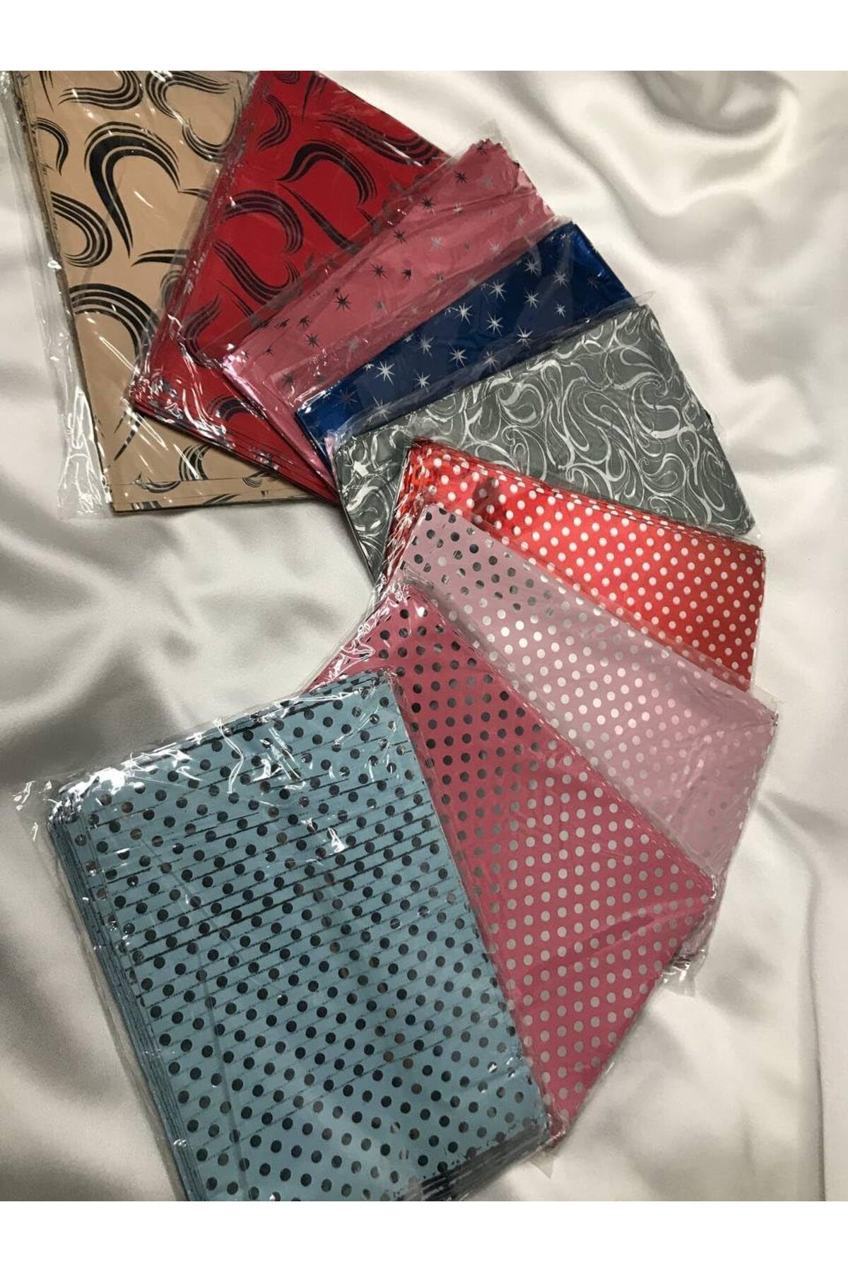 KDROĞLU KDROGLU Kendinden Yapışkanlı Metalize Hediye Paketi Kendinden Bantlı Poşet Gift 30x35 cm (TEK D