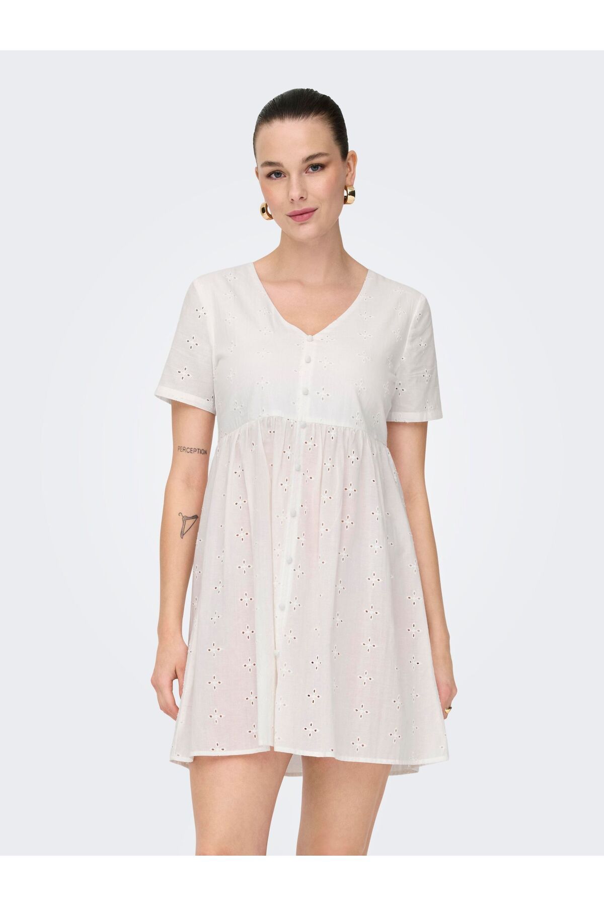 JDY-Kleid Normal geschnitten V-Ausschnitt Voluminöser Armschnitt Midikleid 1