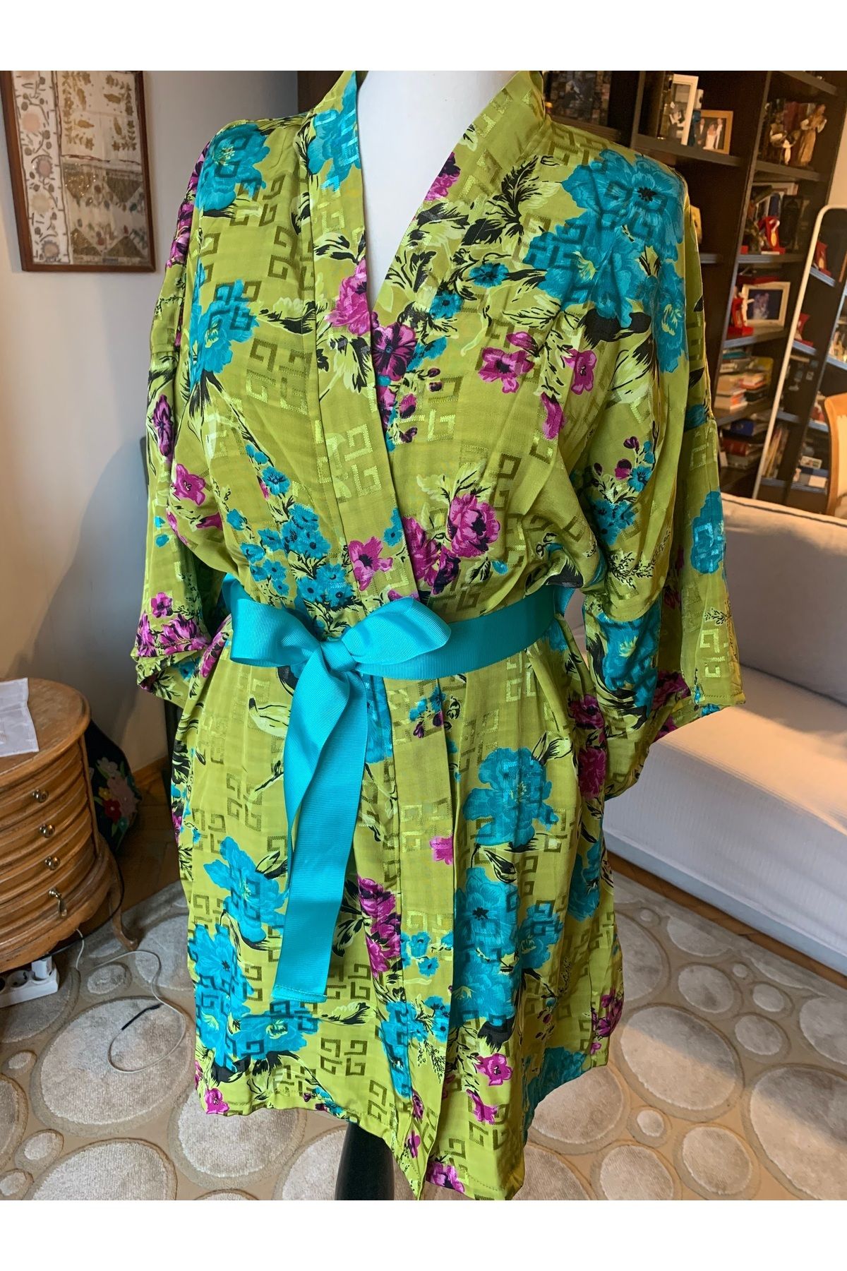 TheChakaCollection Fıstık Yeşili Şakayık Desen Kimono 1
