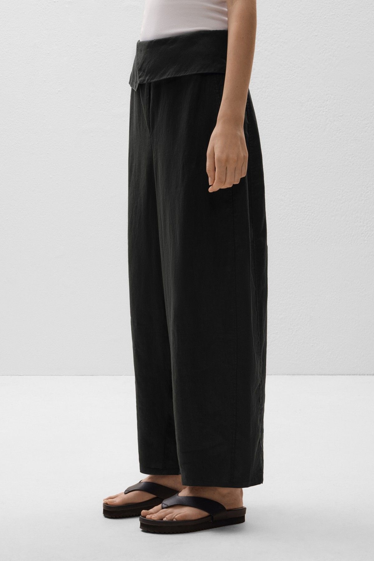 Oysho % 100 keten katlanan belli pantolon