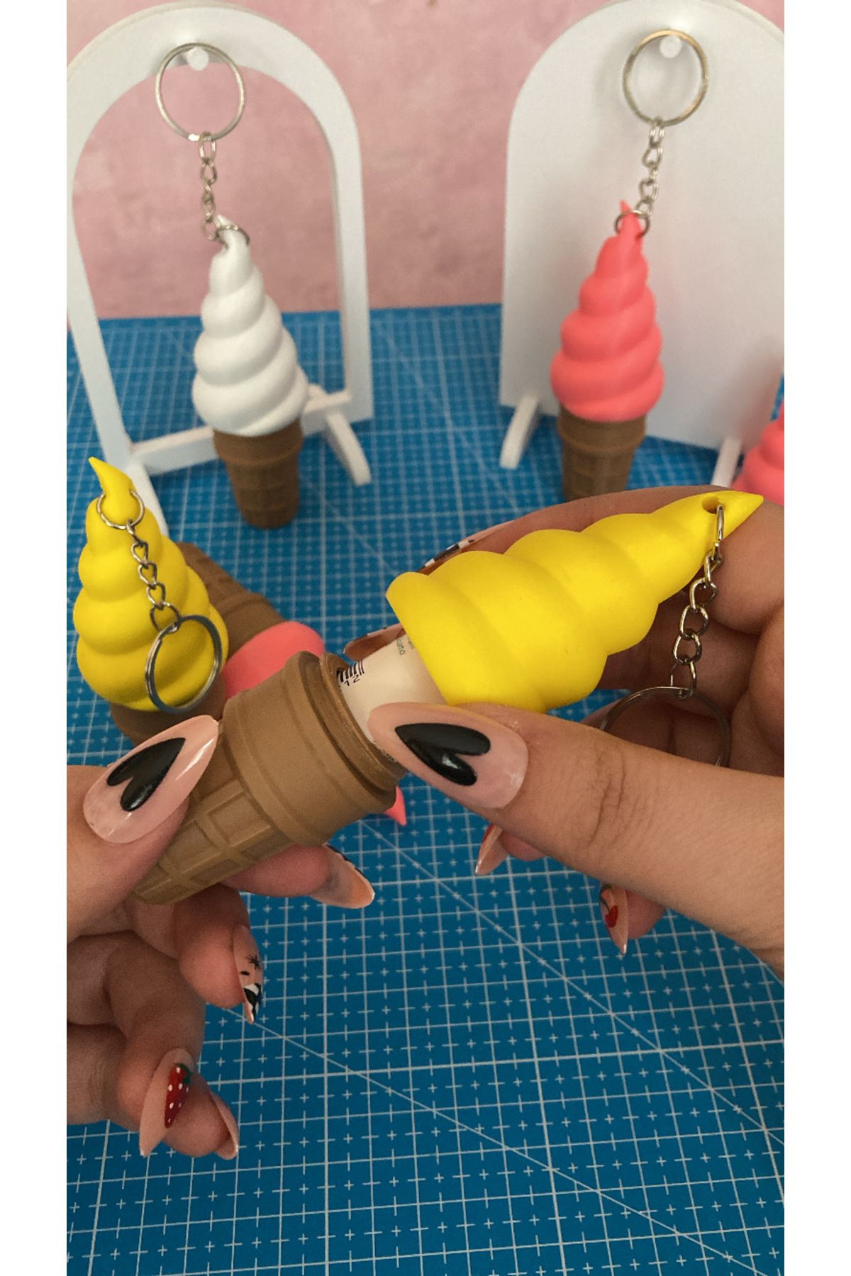 Ecey Studio Dondurma Temalı Lipstick Holder Anahtarlık / Çanta Süsü