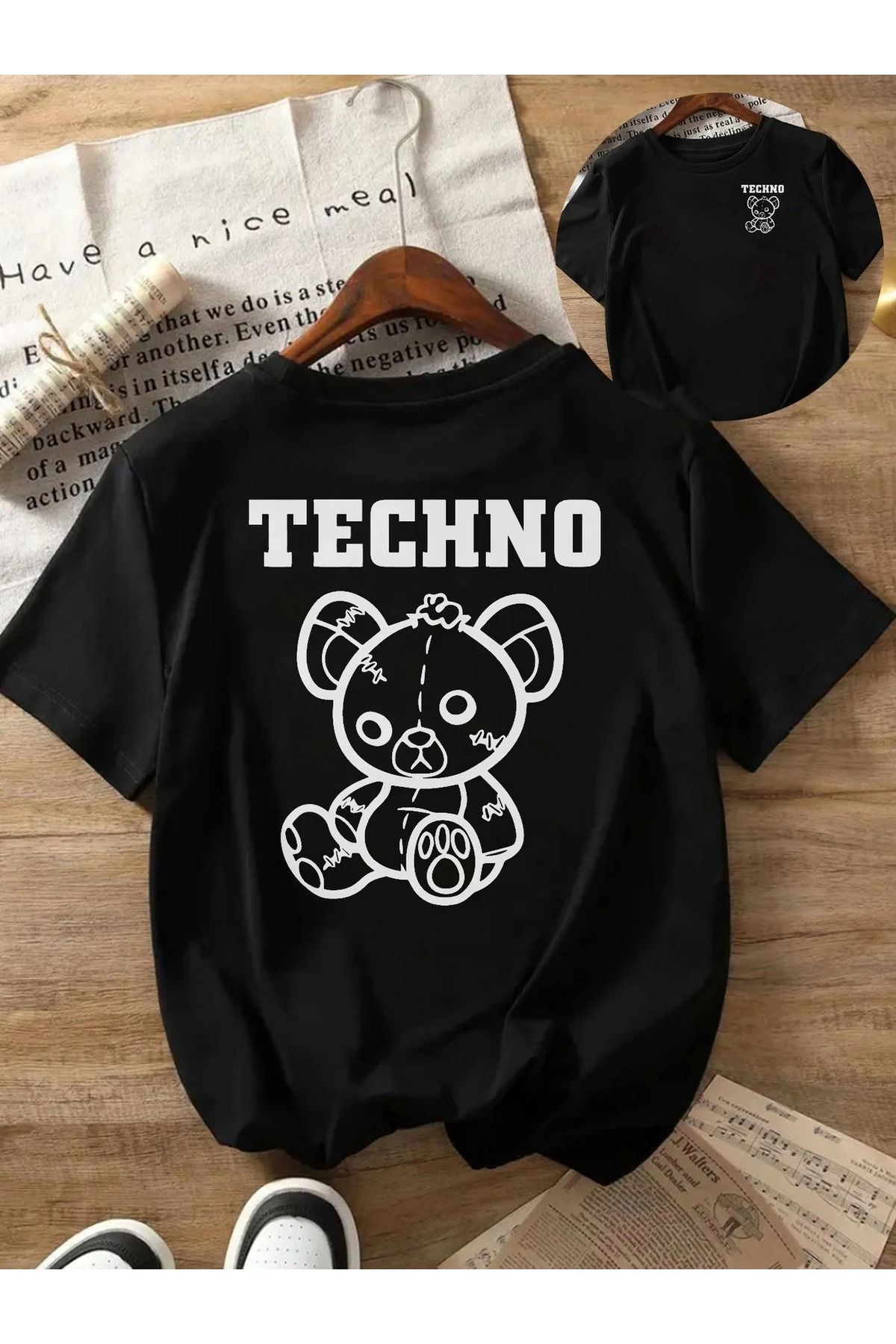 LAND MODA Kadınlar için Siyah Günlük Kısa Kollu Tişört Ön ve Arka TECHNO Karikatür Ayı Baskılı