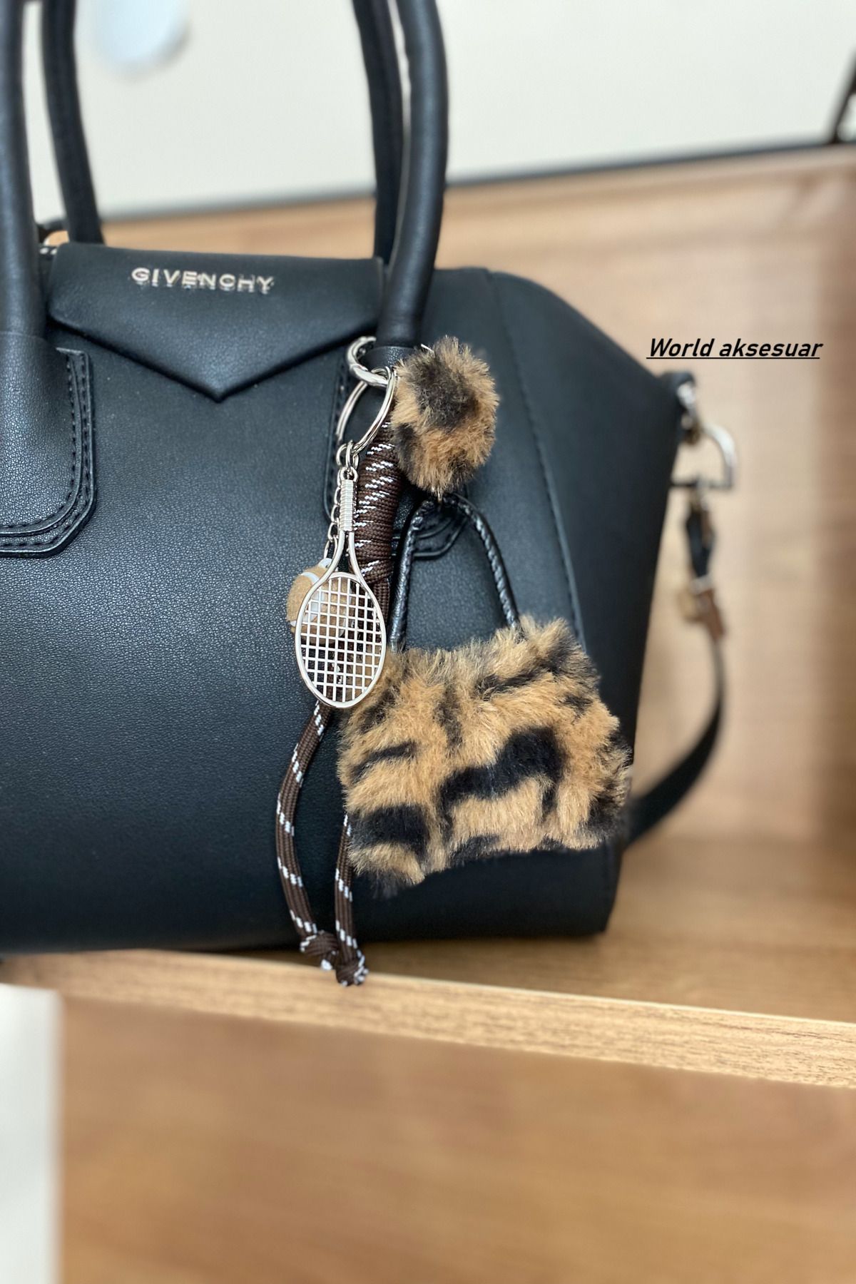 MYWORLD LEOPAR TÜYLÜ ÇANTA FİGÜRLÜ CHARM ÇANTA SÜSÜ