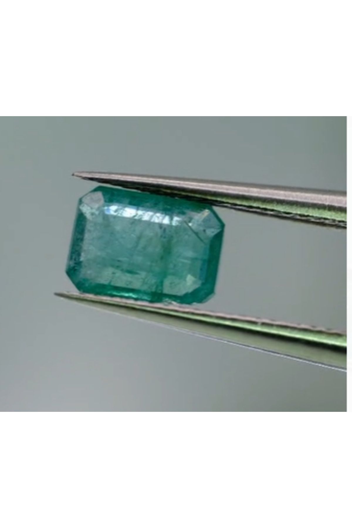 Aries 0.95ct 7x5mm Octagon Natural Emerald Zambia