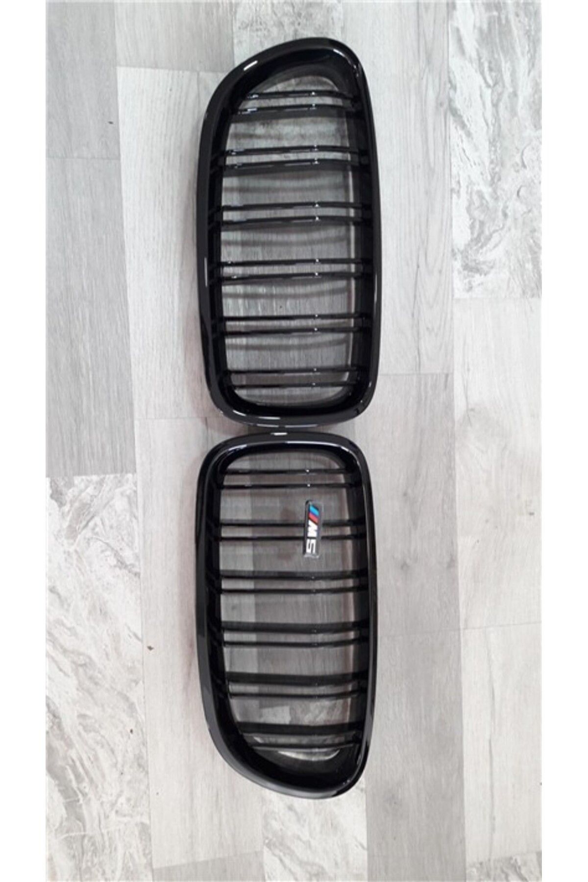 Parçadükkanda ÖN PANJUR BÖBREK SET PARLAK SİYAH M5 BMW F10/F11/F18