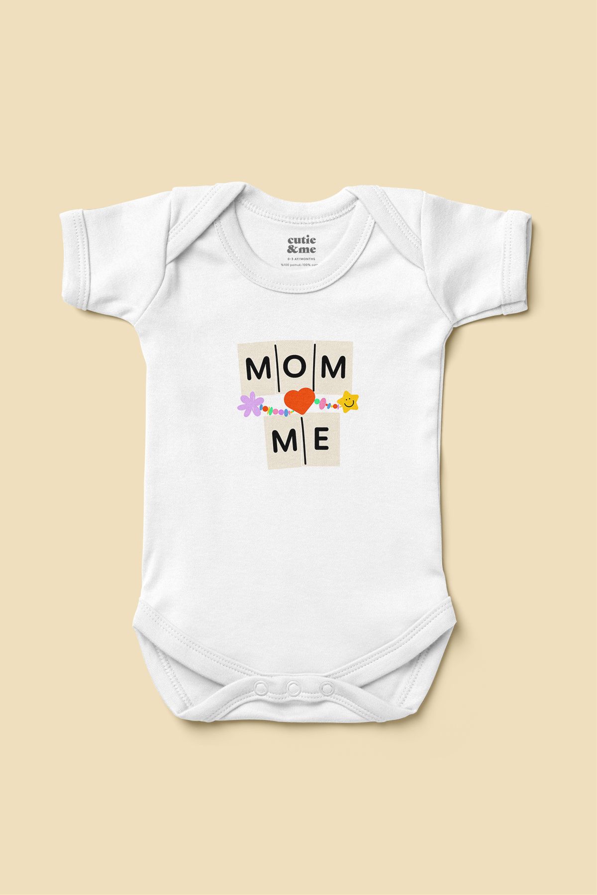Cutie and Me %100 Pamuk 'Mom&Me' Anneler Günü Özel Tasarım Baskılı Bebek Body Çıtçıtlı Zıbın Tulum