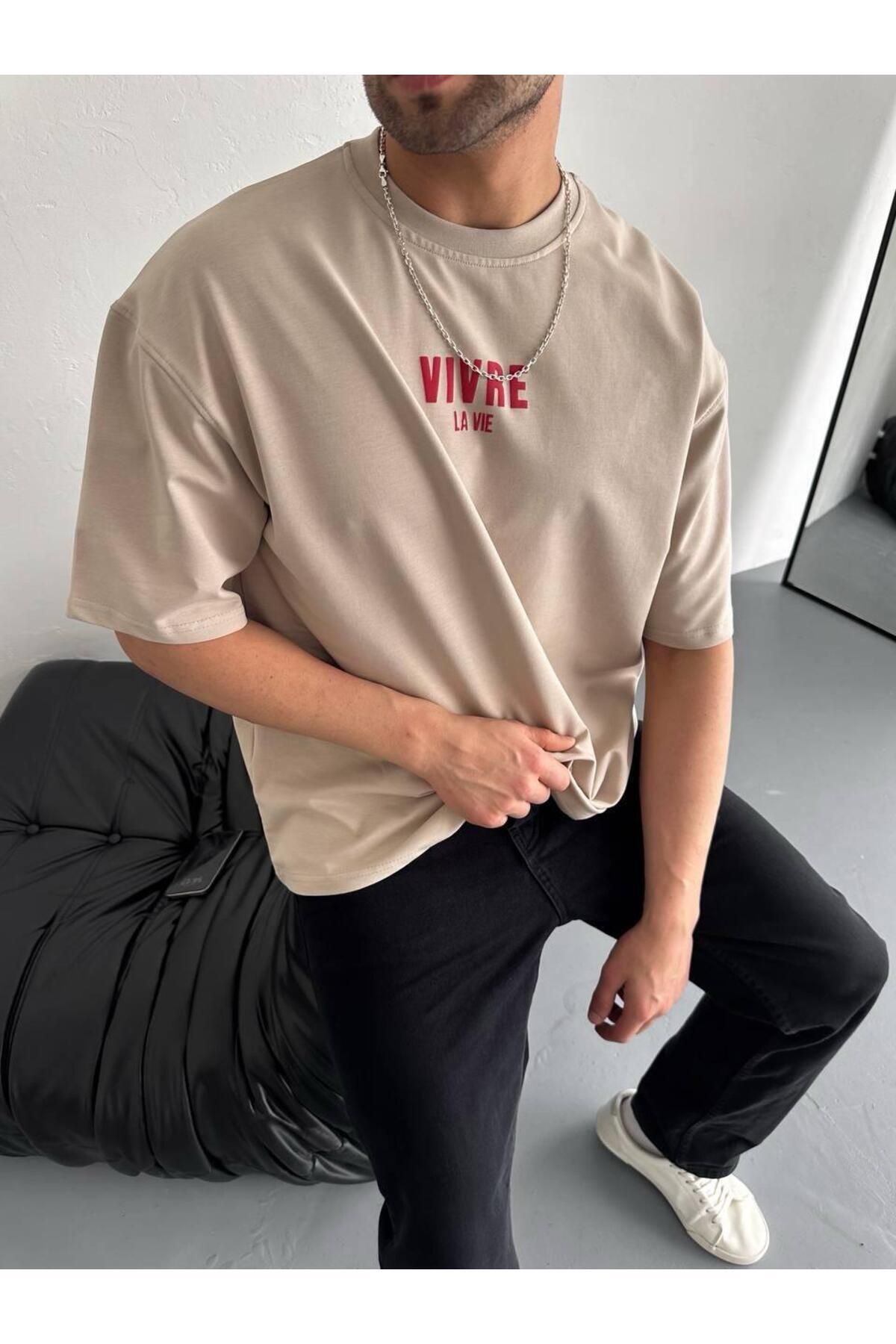 GIANTSTORE Erkek Vivre La Vie Gül Baskılı Oversize Bej Tshirt