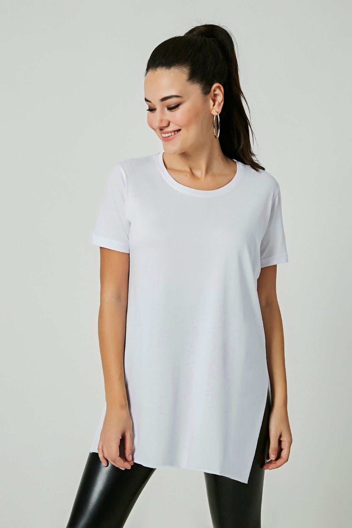 SELVİM BUTİK Yanı Yırtmaçlı Penye T-shirt