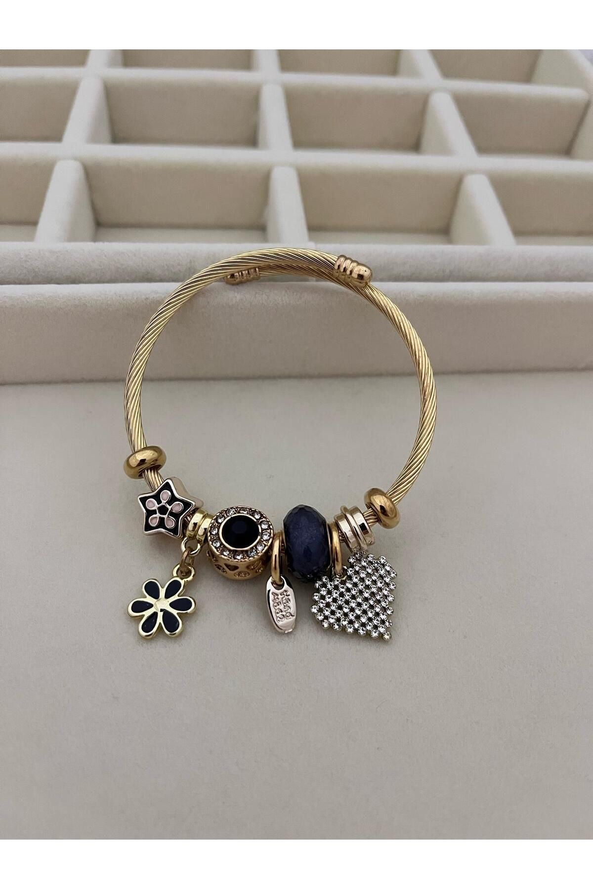 Lumina Atelier Gold Charm Bileklik