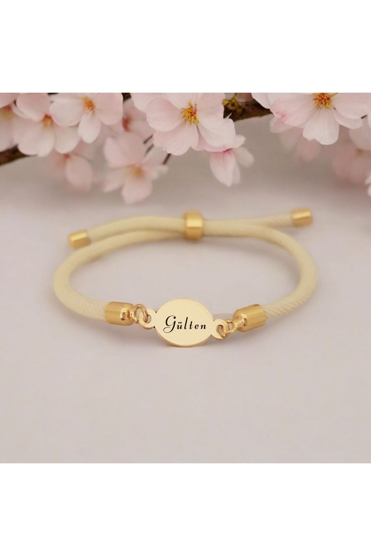 ARCHINO GOLD 14 Ayar Altın Plakalı Oval Motifli İpek Örgülü Gülten İsmine Özel Bileklik-424isim-beyaz