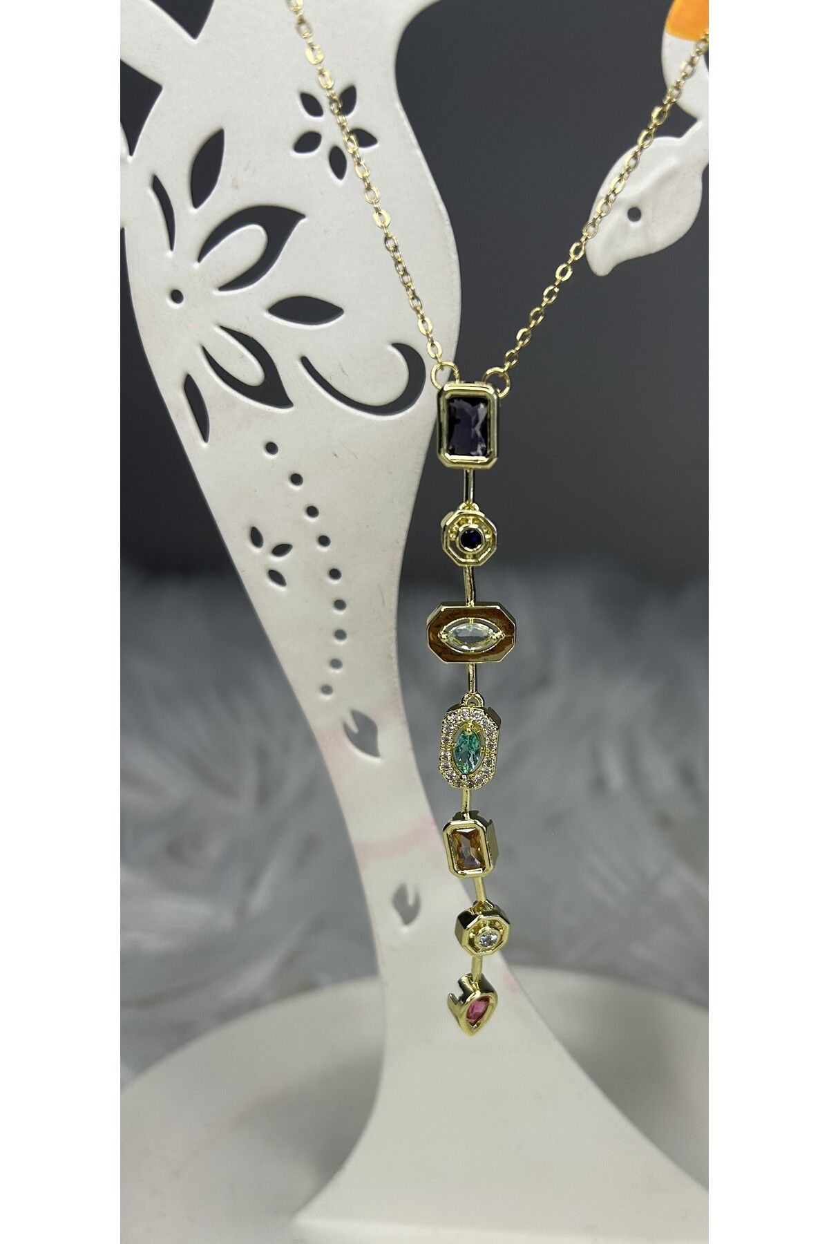 stainles steel ÇELİK GOLD RENKLİ TAŞLI Y MODEL ŞIK KOLYE