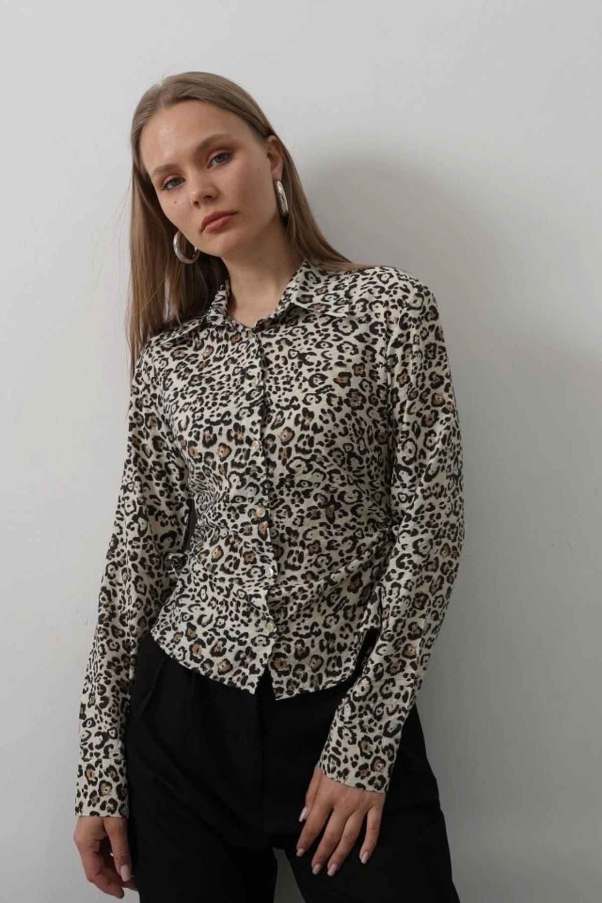 Butik Yanları Büzgülü Leopar Gömlek - Leopar