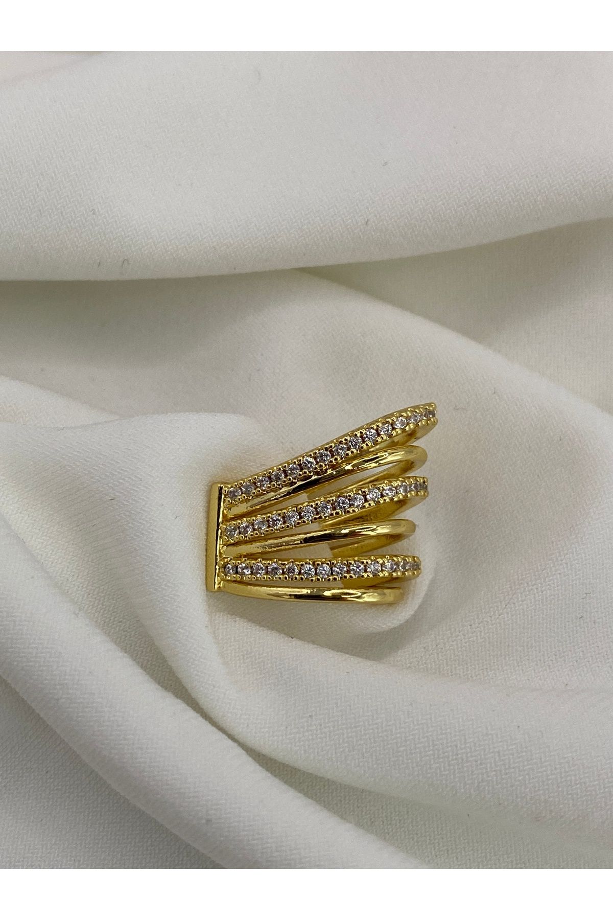 B&G Desing GOLD Özel Tasarım Tekli Sıkıştırmalı Kıkırdak Küpe - Özel Hediyelik