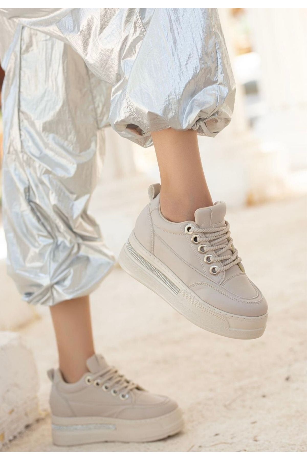 pabucmarketi Bej Suni Deri Bağcıklı Kadın Sneaker Ayakkabı