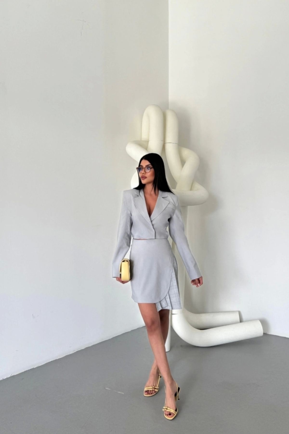 nedo7 POLYVİSKON CROP CEKET - EKOSE PİLE DETAYLI ETEK TAKIM - Gri