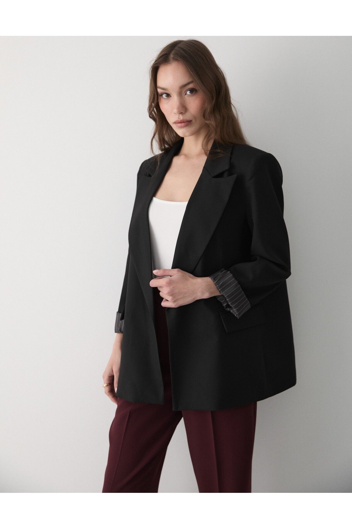 JASTE Kadın Siyah Çizgili İçi Astarlı Kol Detaylı Blazer Ceket