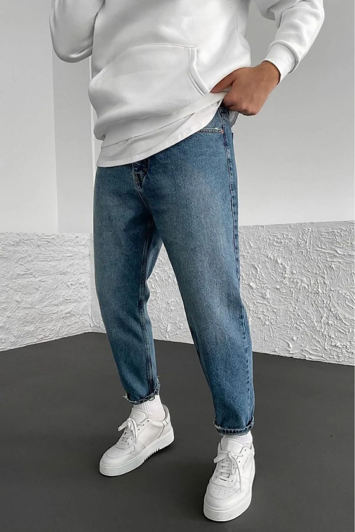 G Wear Mavi Renk Taşlamalı Hafif Cep Yırtık Detaylı Boyfriend Kot Pantalon
