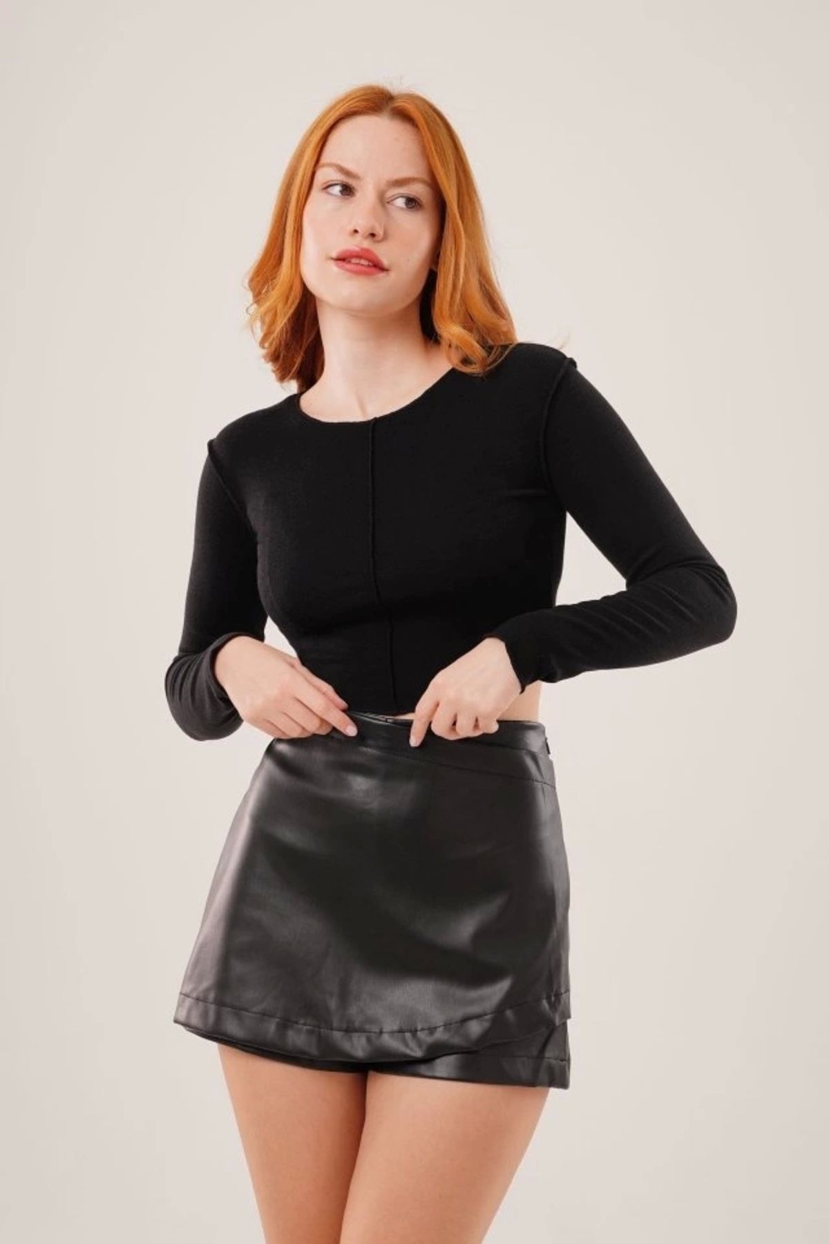 nedo7 Ters Dikişli Basic Siyah Body Bluz