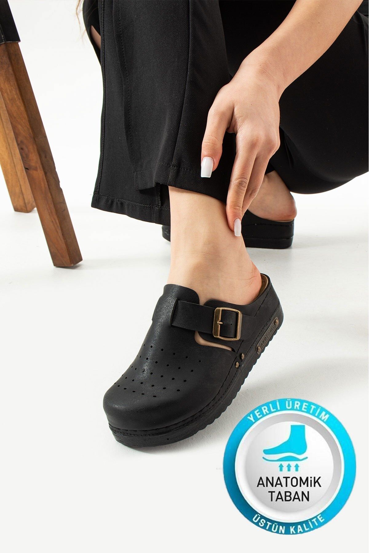 AlbiShoes Berry Hafif Topuklu 5 CM Anatomik Önü Kapalı Tokalı Rahat Esnek Hemşire Günlük Ev Terlik