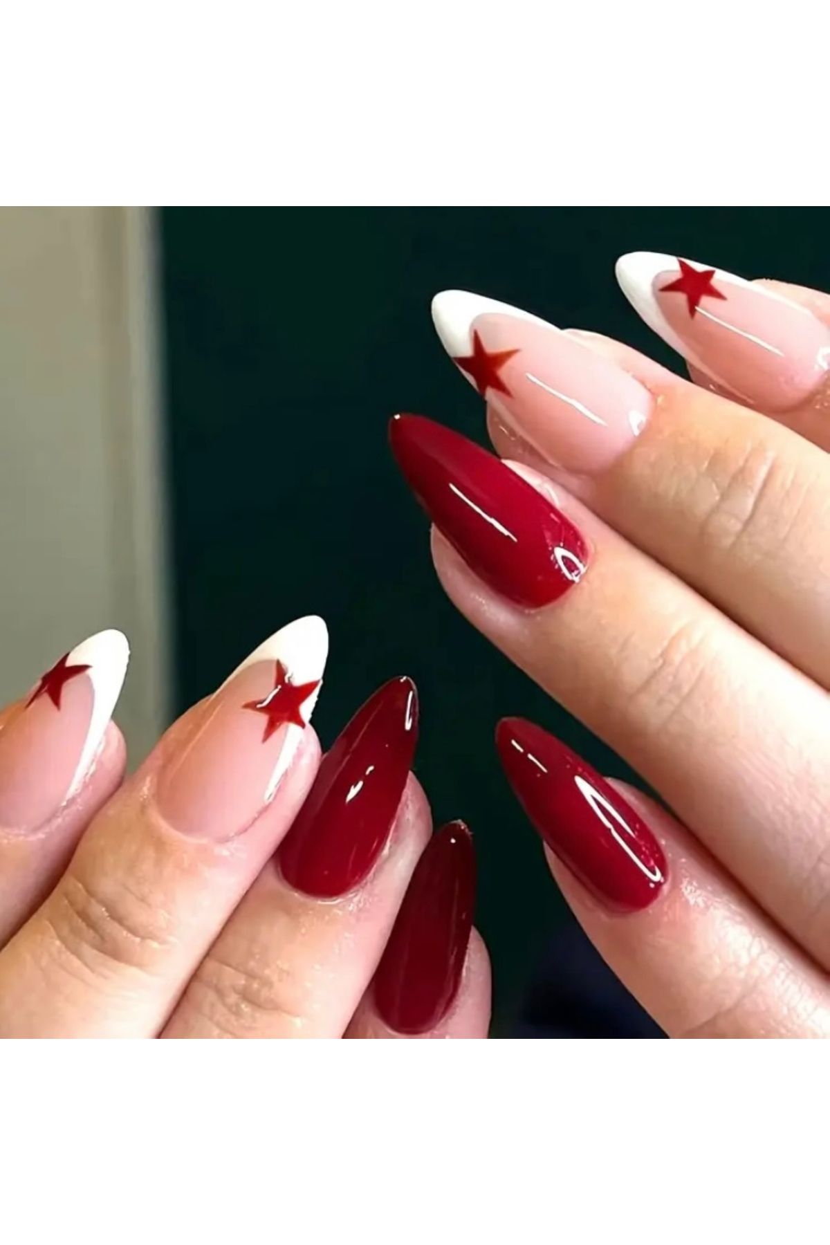 Accessories Vanilla Avenue Kırmızı French Yıldız Desenli Kendinden Yapışkanlı Takma Tırnak Seti 24 Adet