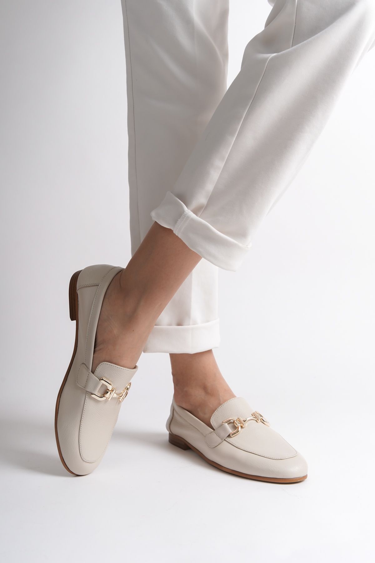 لوفر نود زنانه چرمی واقعی Loafer اورجینال Capone Outfitters