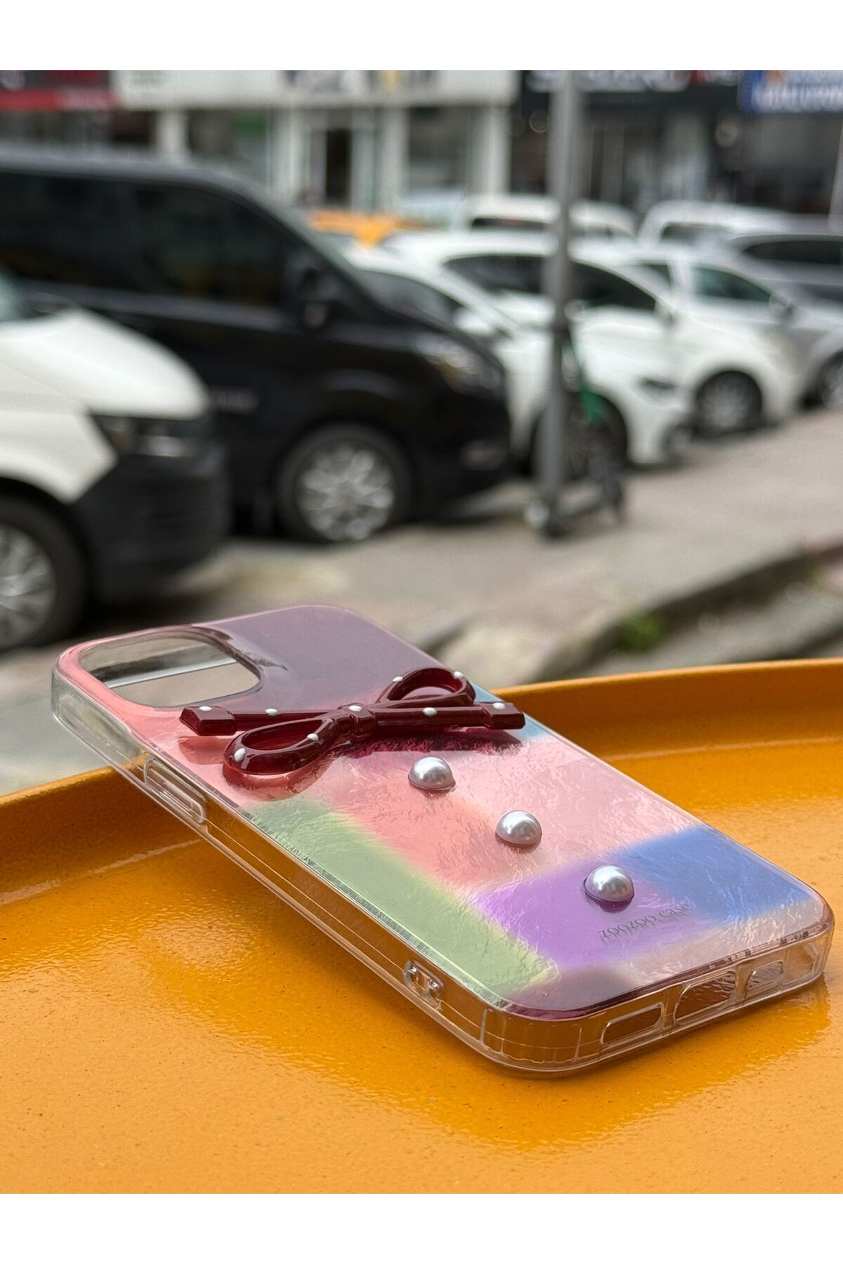 soonaksesuar iPhone 11 İnci Detaylı Fiyonklu Desenli Lüks Kılıf