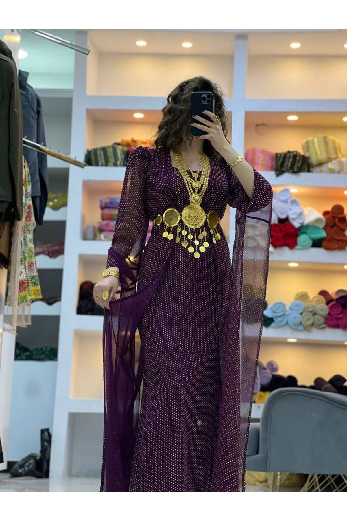 SOLİN YÖRESEL Kadın Yöresel Elbise Düğünlük Kaftan İki Parça Taş İşlemeli (Görseldeki Aksesuarlar Dahil Değildir)