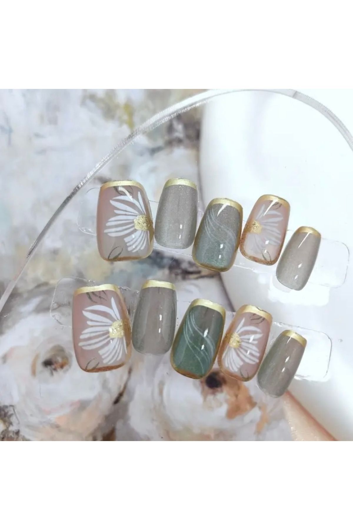Accessories Vanilla Avenue Şeffaf Çiçek Desenli Çizgili Kendinden Yapışkanlı Takma Tırnak Seti 24 Adet