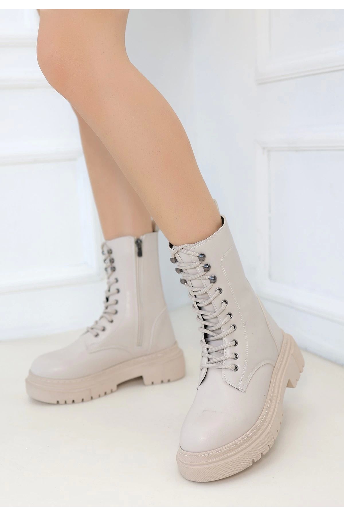 Shop58 Caxa Bej Cilt Bağcıklı Bot