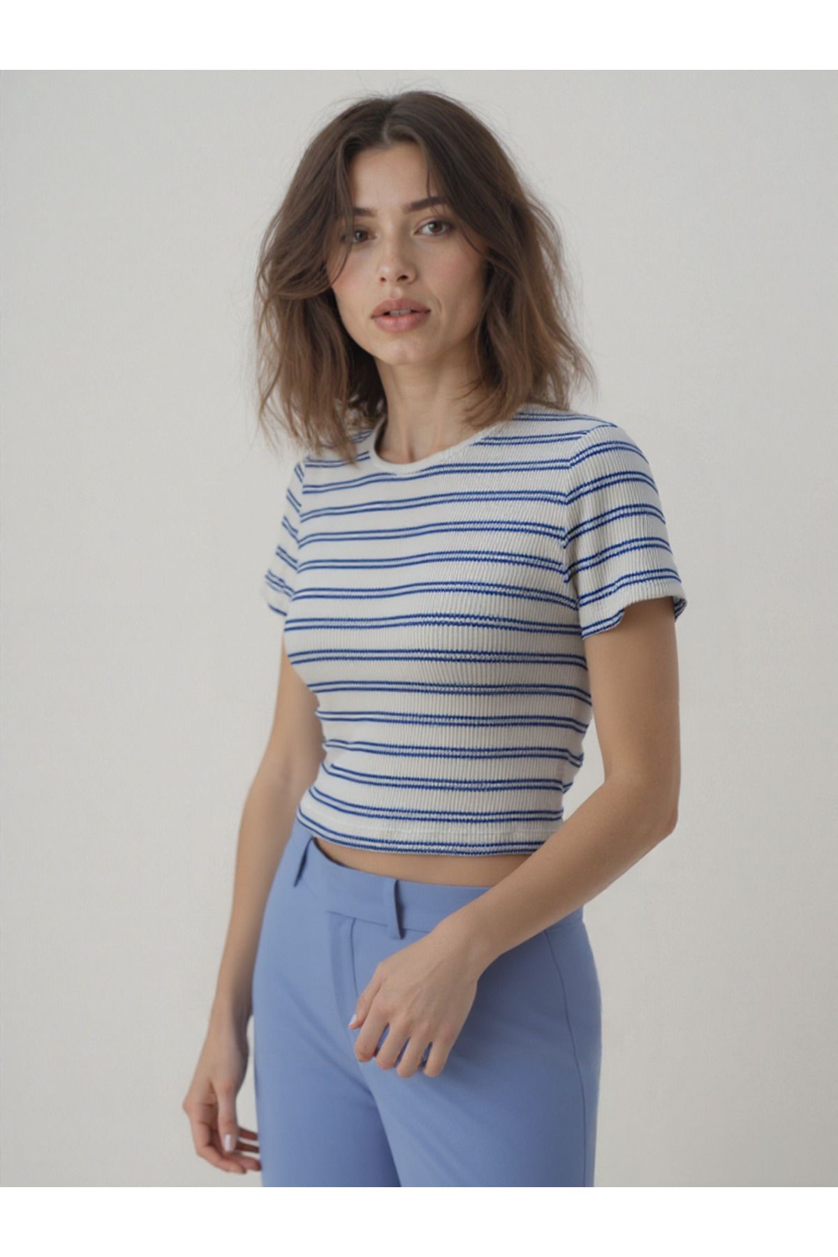 WESTMARK LONDON Mavi Beyaz Çizgili Bisiklet Yaka Kısa Kollu Kadın Crop T-Shirt SANDY S/S TOP