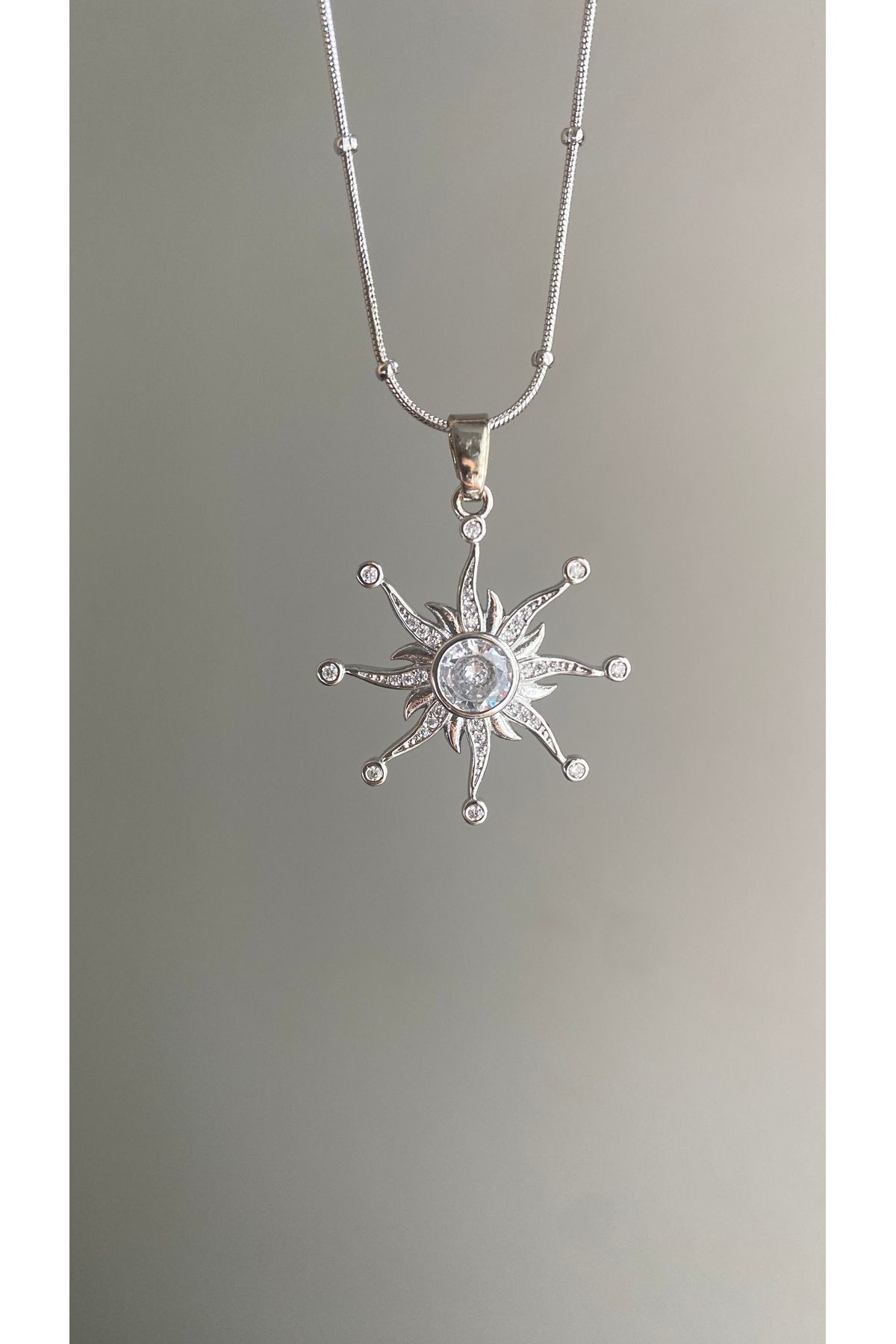 SEYAS JEWELRY Çelik Güneş Figürlü Silver Kolye