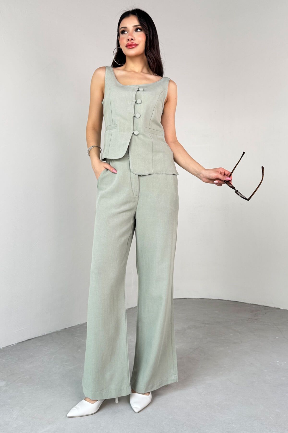 Cappmoda TKM-13277 Mint Yeşili Yuvarlak Yaka Yelek Palazzo Pantolon İkili Takım