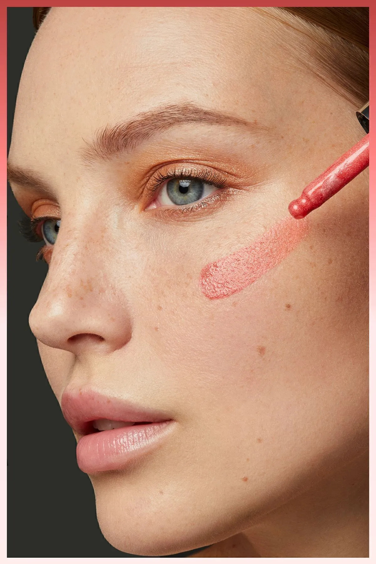 Drop Highlighter Işıltılı Likit Aydınlatıcı - 01 Pearl Rose — صورتی HLGH DROP — تصویر 5 از 6