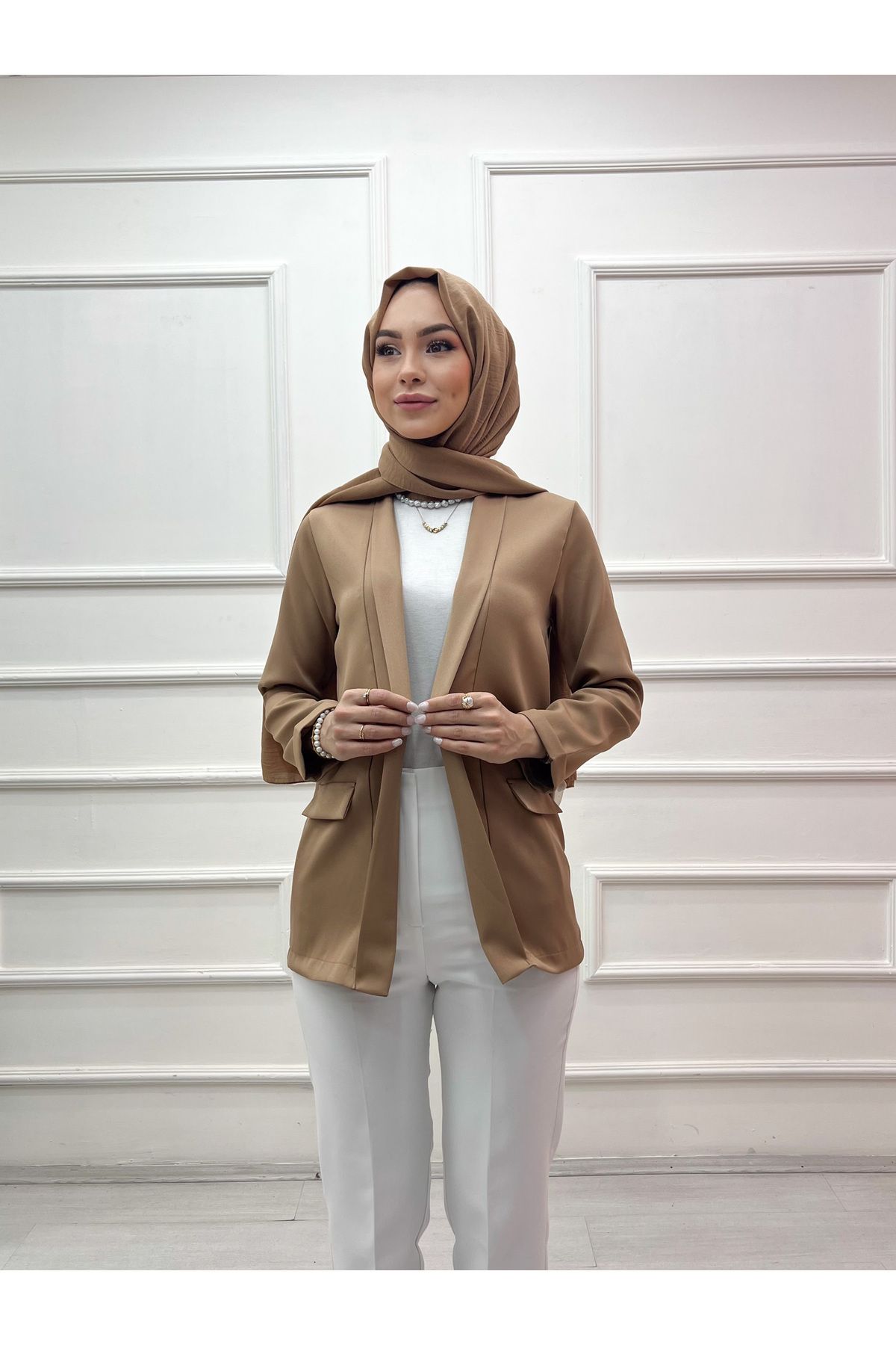 MODA 42 KATLAMA KOL CEP DETAY CEKET