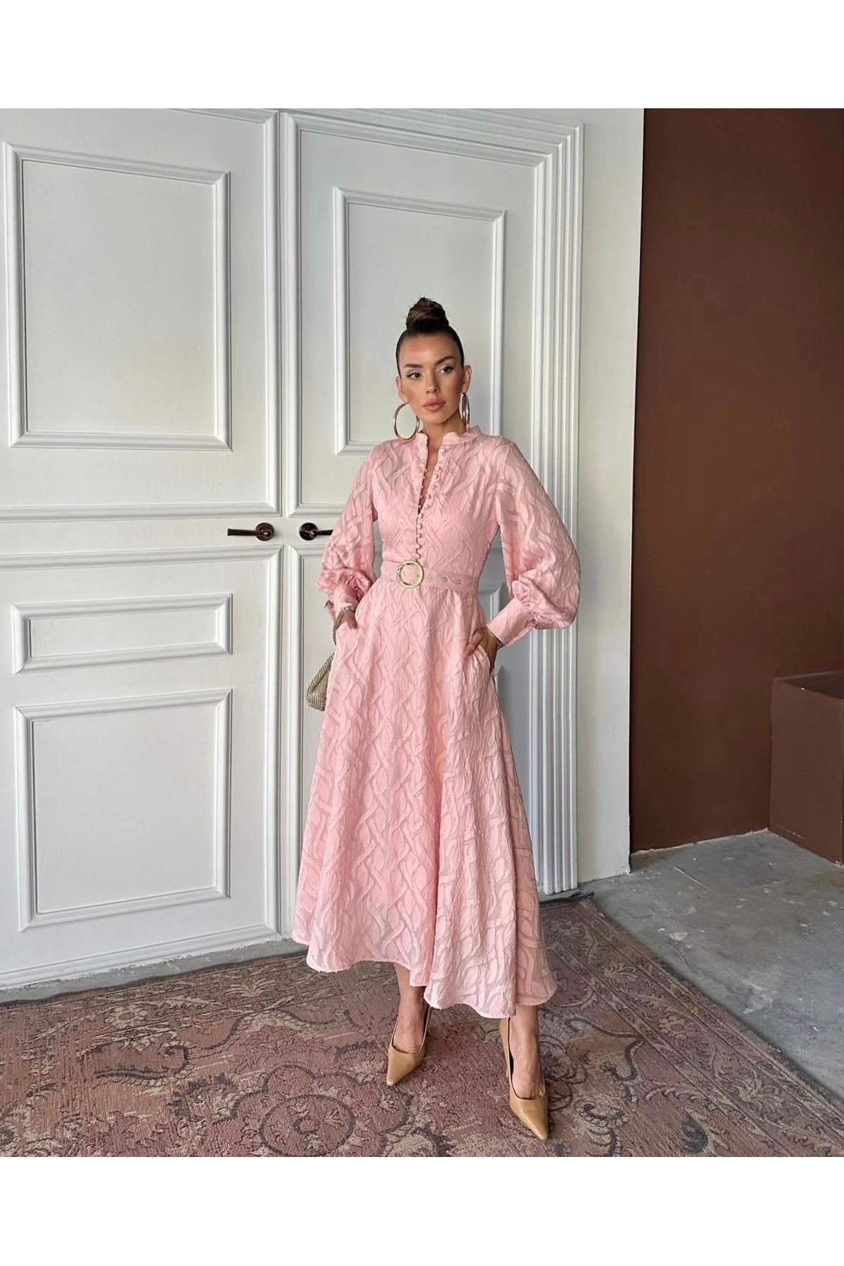 Afiş Butik Pudra Pembe Kemerli Desenli Cepli Midi Elbise