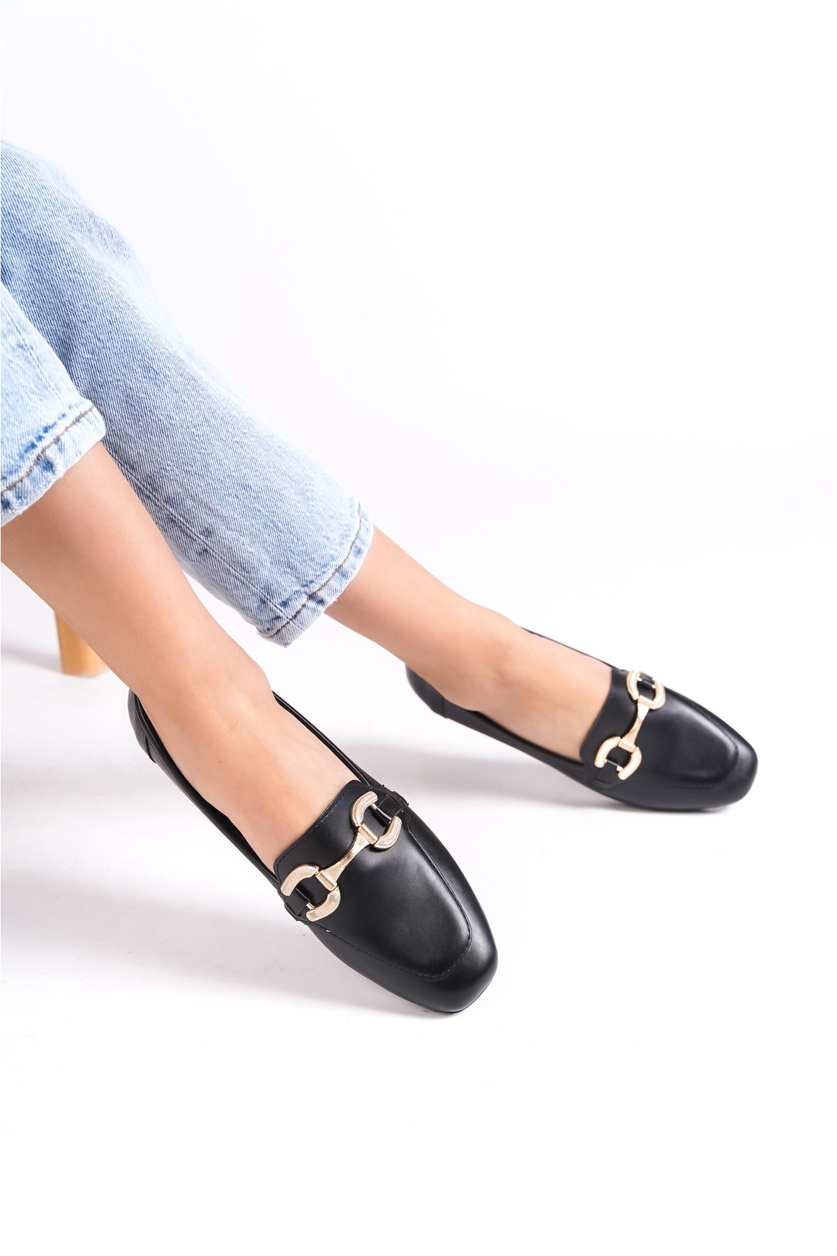 لوفر مشکی زنانه Loafer با لوازم جانبی دست و پنجه نرم Capone Outfitters