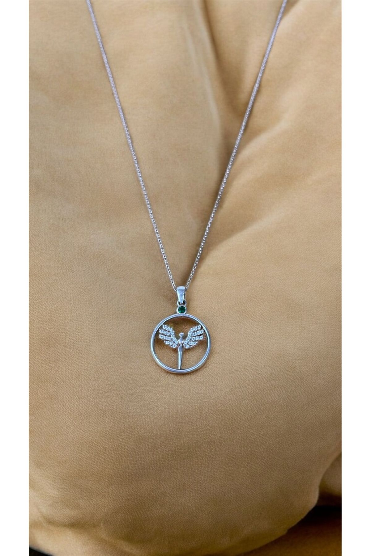 BEMUU STORE 925 Ayar Gümüş Melek Figürlü Kolye