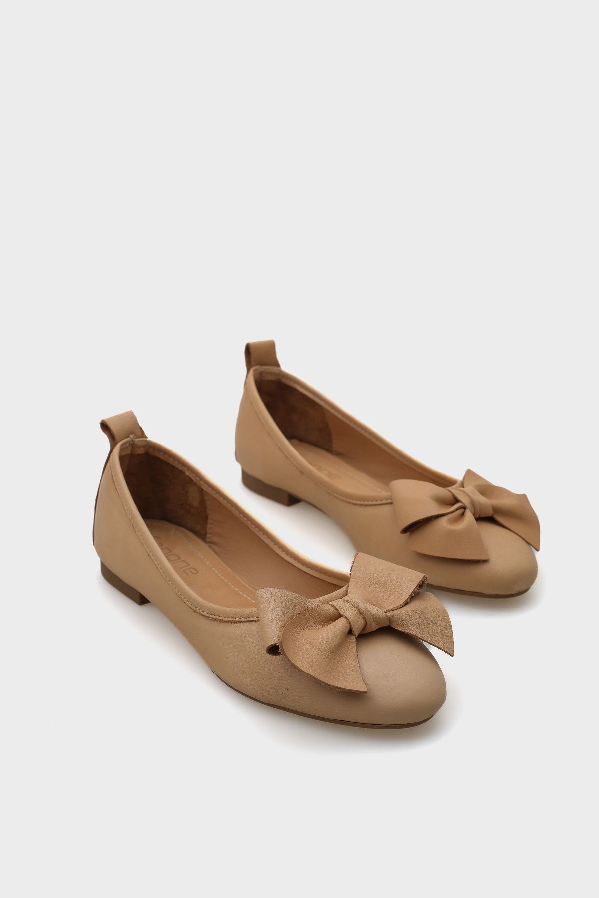 Capone Outfitters Bliss Damskie Oryginalne Skórzane Baleriny Z Kokardą Kobieta - 39