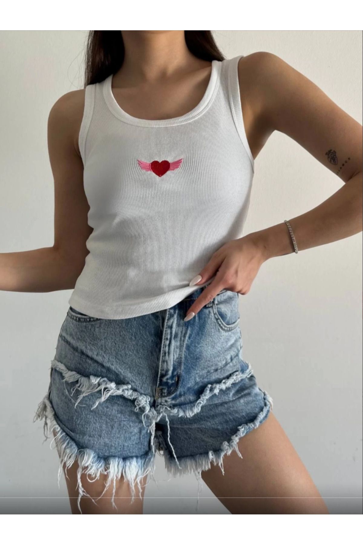 Butik Kalp Kanatlı Atlet Bluz