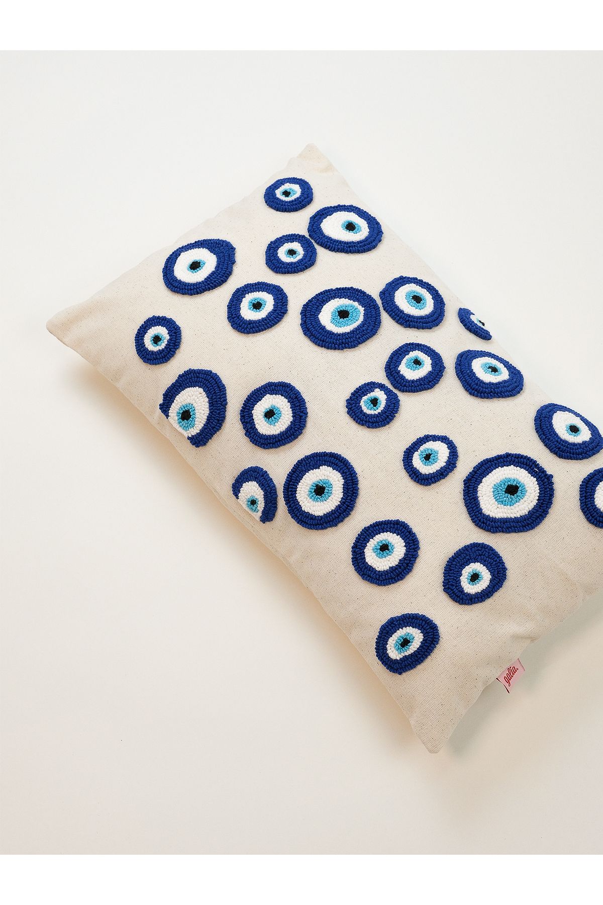 Galia Tasarım-Evıl Eye - Blue Evil Eye Beads Washed Linen Rectangular Punch Throw Pillow Cover 4