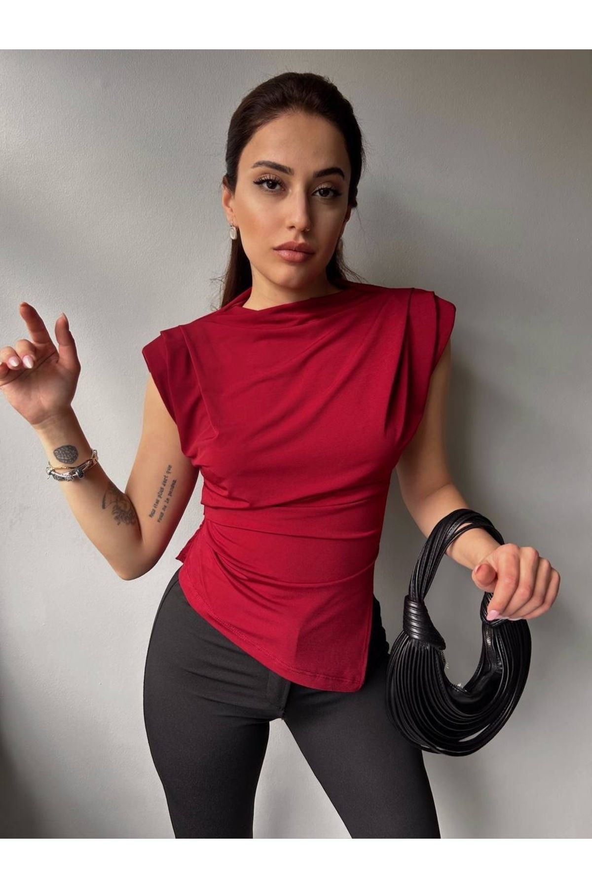 MİSTİX İSTANBUL Vatkalı pileli bluz