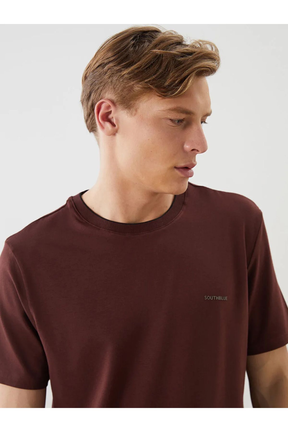 LC Waikiki SOUTHBLUE Bordo Bisiklet Yaka Baskılı Penye Erkek Tişört