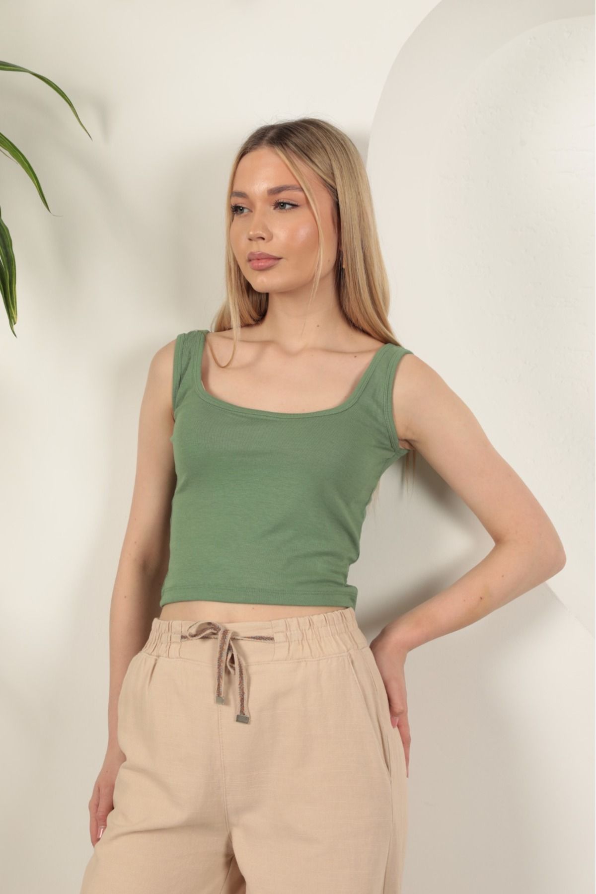 SOFT VİSKON KUMAŞ ASKILI CROP