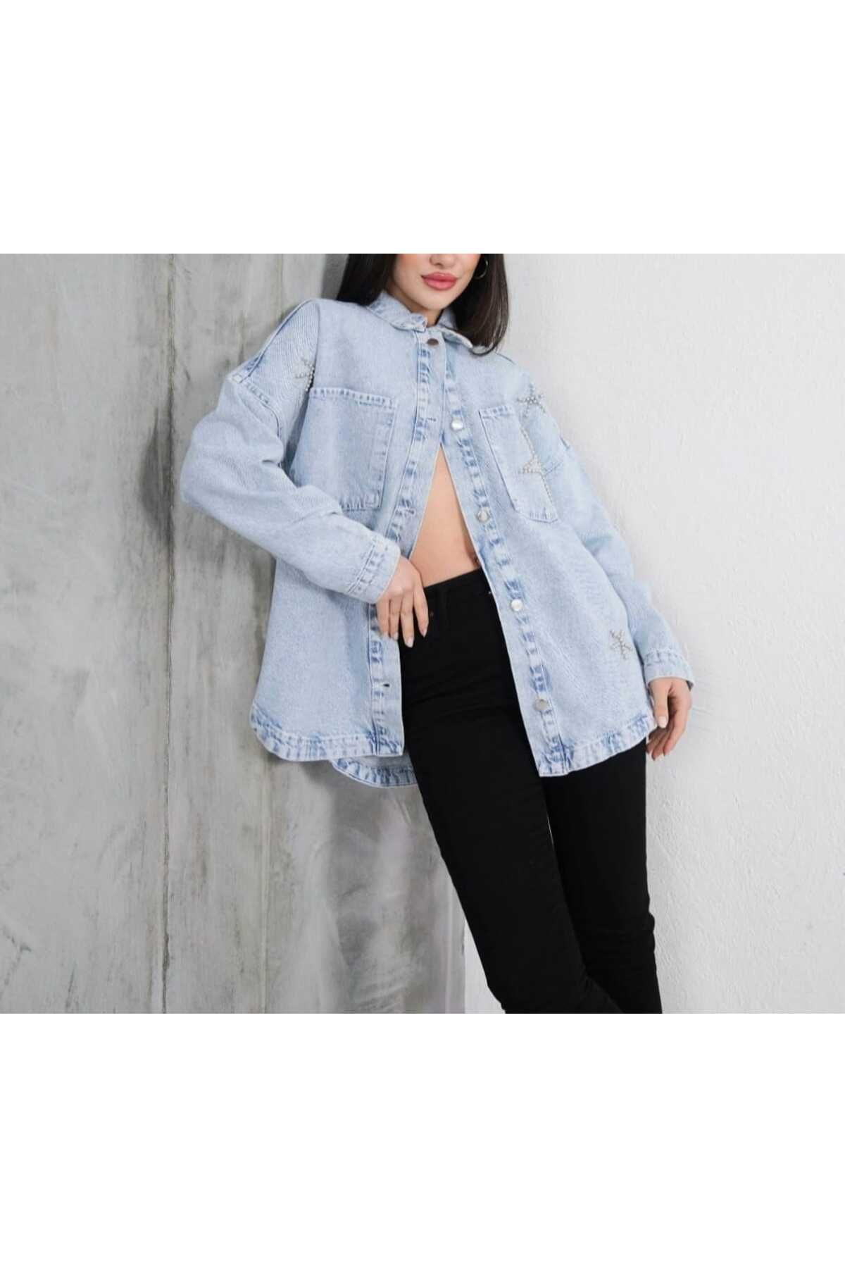 Butik Şans Taş Baskılı Yıldız Figür Detaylı Cepli Denim Ceket