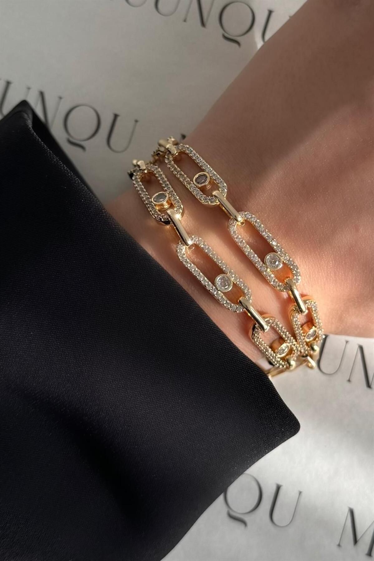 Tasarım Messika model gold çelik bileklik