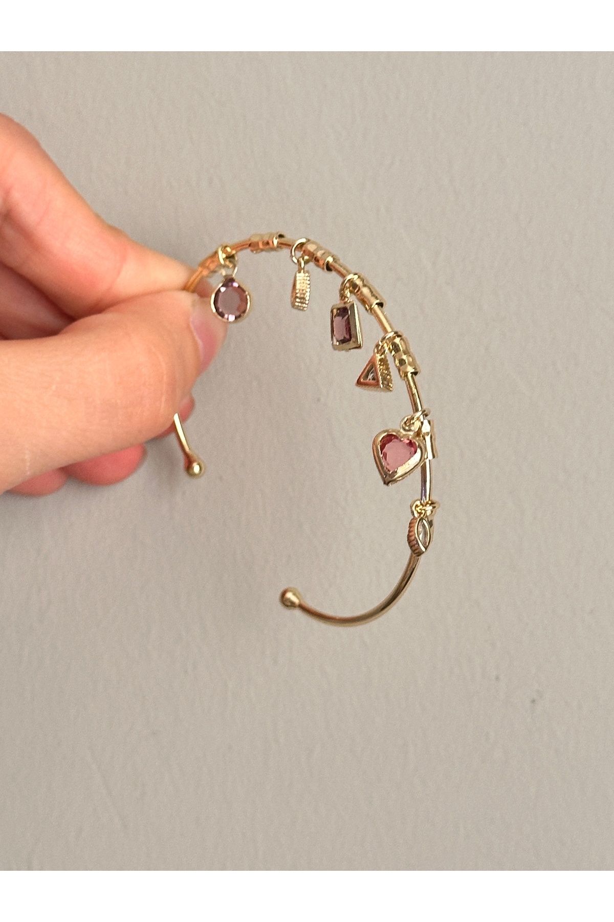 The Fine Store Pembe Taş Charmlı Sıkıştırılabilir Bileklik