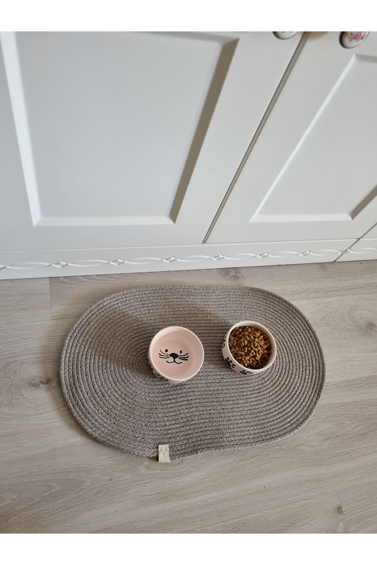 ÖRGÜM Kedi Beslenme Paspası 50x30 Cm