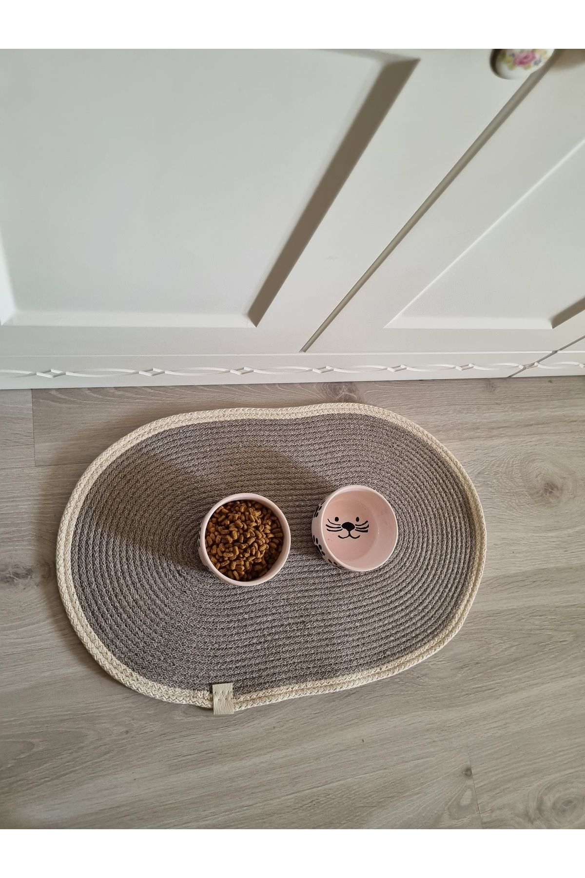 ÖRGÜM Kedi Beslenme Paspası 50x30 Cm